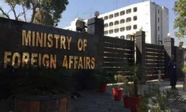 پاکستان کا اپنے شہریوں کو ایران کے سفر سے گریز کا مشورہ