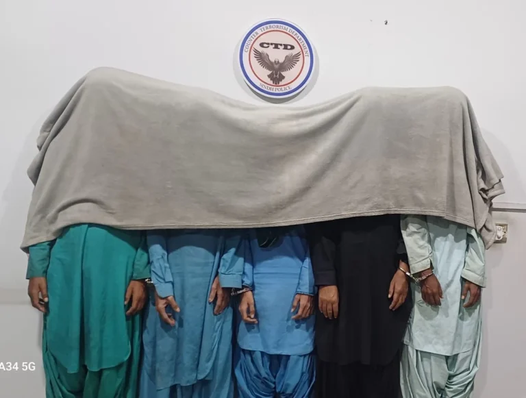 کراچی بڑی تباہی سے بچ گیا؛ ریلوے ٹریک پر دھماکے کا منصوبہ ناکام، 5 دہشت گرد گرفتار 101 دہشت گرد گرفتار.webp