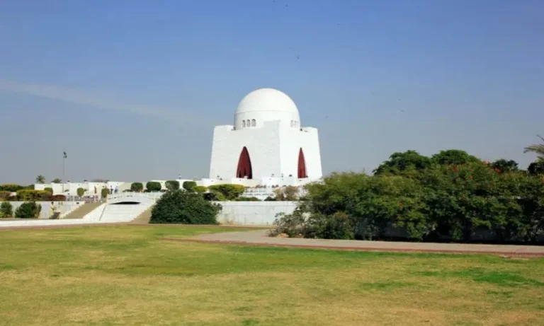 شہرقائد میں آج بھی موسم گرم اور مرطوب رہنے امکان
