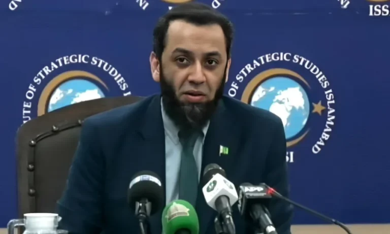 ہم امن چاہتے ہیں، بھارت کو پانی کو بطور ہتھیار استعمال نہیں کرنے دیں گے، عطاء تارڑ