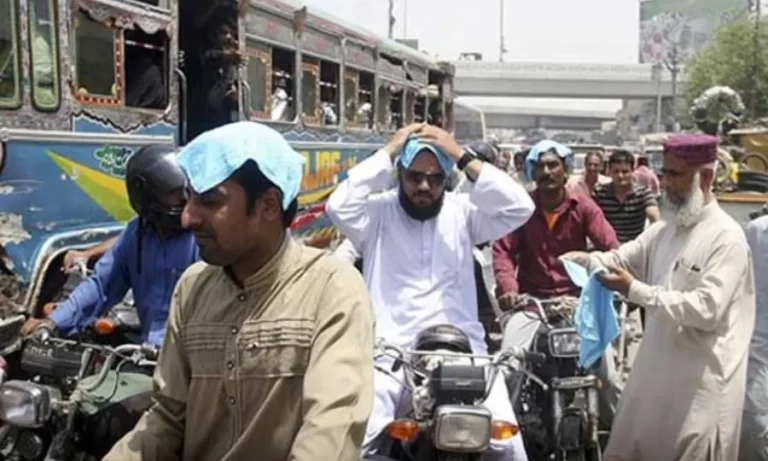 کراچی صبح سے ہی شدید گرمی کی لپیٹ میں؛ حبس کی کیفیت برقرار