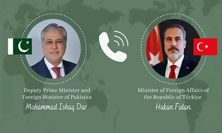 اسحاق ڈار کی ترک وزیر خارجہ سے ٹیلیفونک رابطہ، خطے کی صورتحال پر اہم گفتگو