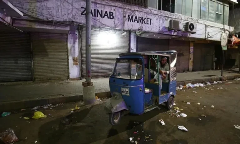 حکومت سندھ کا کاروبار اور مارکیٹیں بند کرنے کا اعلان؛ نوٹیفکیشن جاری