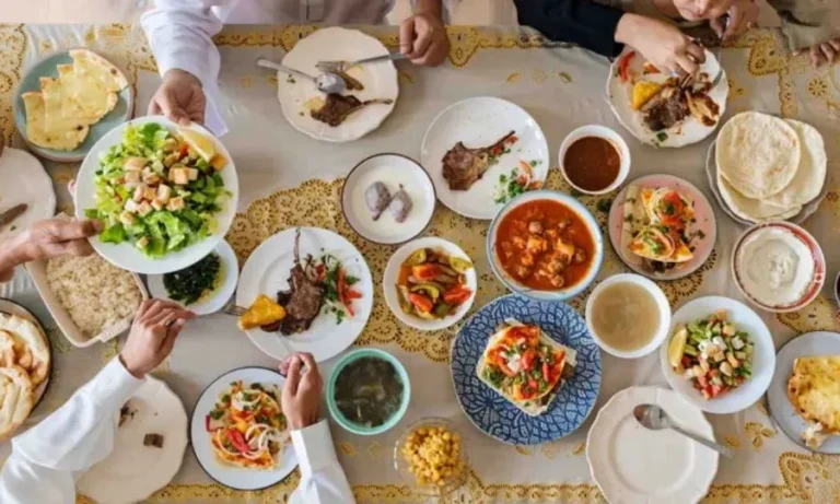 رمضان کے بعد کھانے پینے میں احتیاط کیوں ضروری ہے؟ 40 کھانا.webp