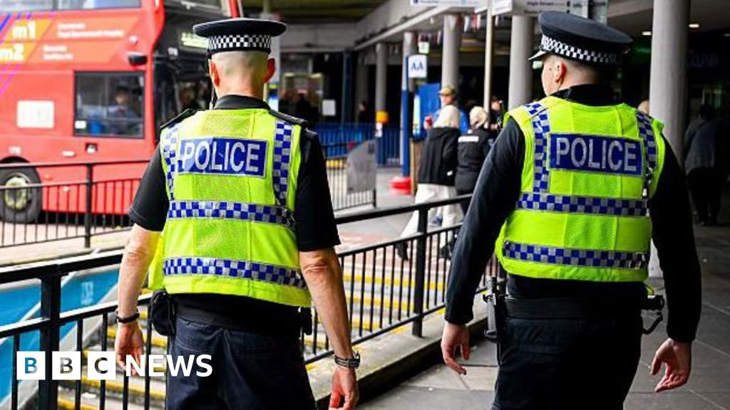 What are the rules around police giving out a suspect's nationality?