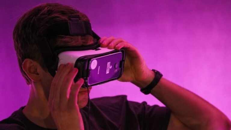 What parents should know about the VR gear kids want | CNN