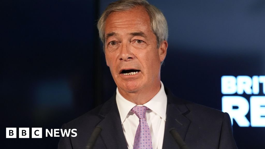 Nigel Farage urges minister to apologise for Jimmy Savile online safety claim