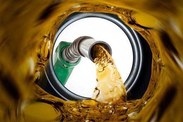 Pakistan Cuts High-Speed Diesel and Kerosene Prices, Keeps Petrol Rate Unchanged