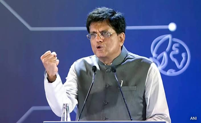 U.S. Imposes 50% Tariff on Indian Goods; New Delhi Vows to Seek Alternative Markets