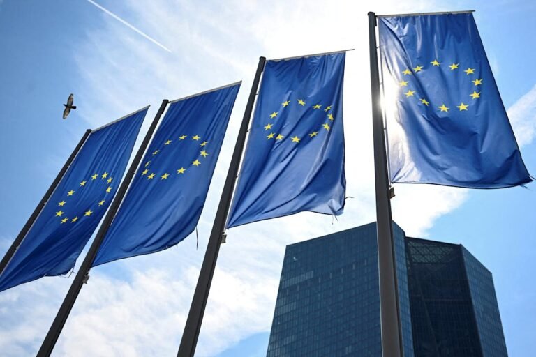 EU tells Apple it has "no intention" of repealing the Digital Markets Act