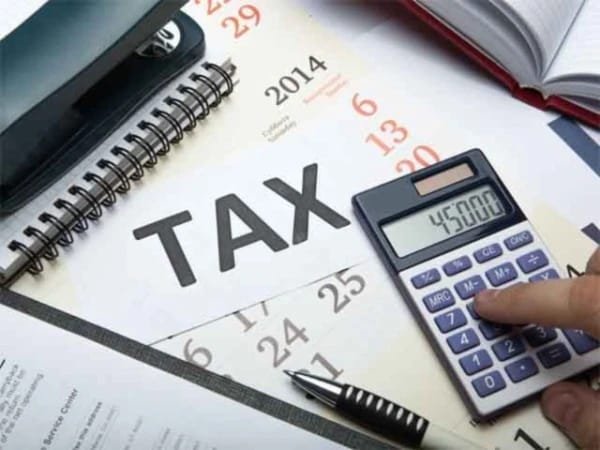 Pakistan Collects PKR 85 Billion in Income Tax from Salaried Class in Two Months