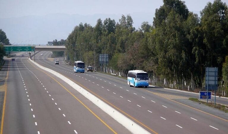 Traffic Partially Restored on Flood-Hit M-5 Motorway in Pakistan