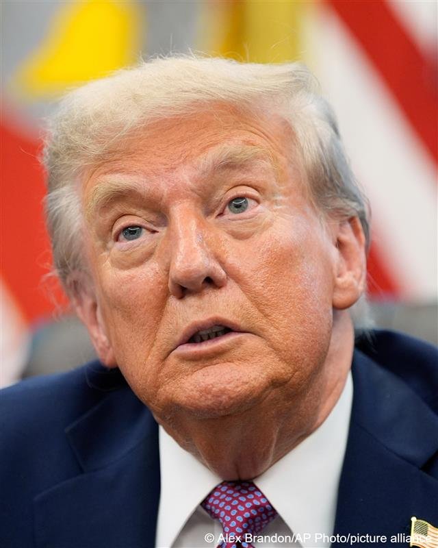 Trump Imposes $100,000 Fee on H-1B Visa Applications, Tech Sector Braces for Impact