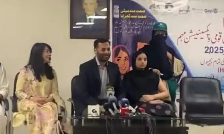 Pakistan Health Minister Publicly Vaccinates Daughter to Counter HPV Vaccine Misinformation