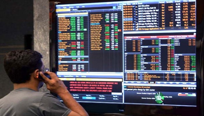 Pakistan Stock Exchange Opens Week on Positive Note