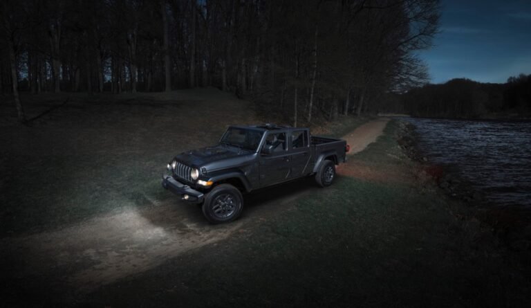 Stellantis cancels plans for an electrified Jeep Gladiator | TechCrunch