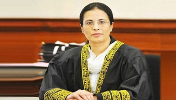 Supreme Court Judge Ayesha Malik’s Security Convoy Meets Accident in Lahore, Five Policemen Injured