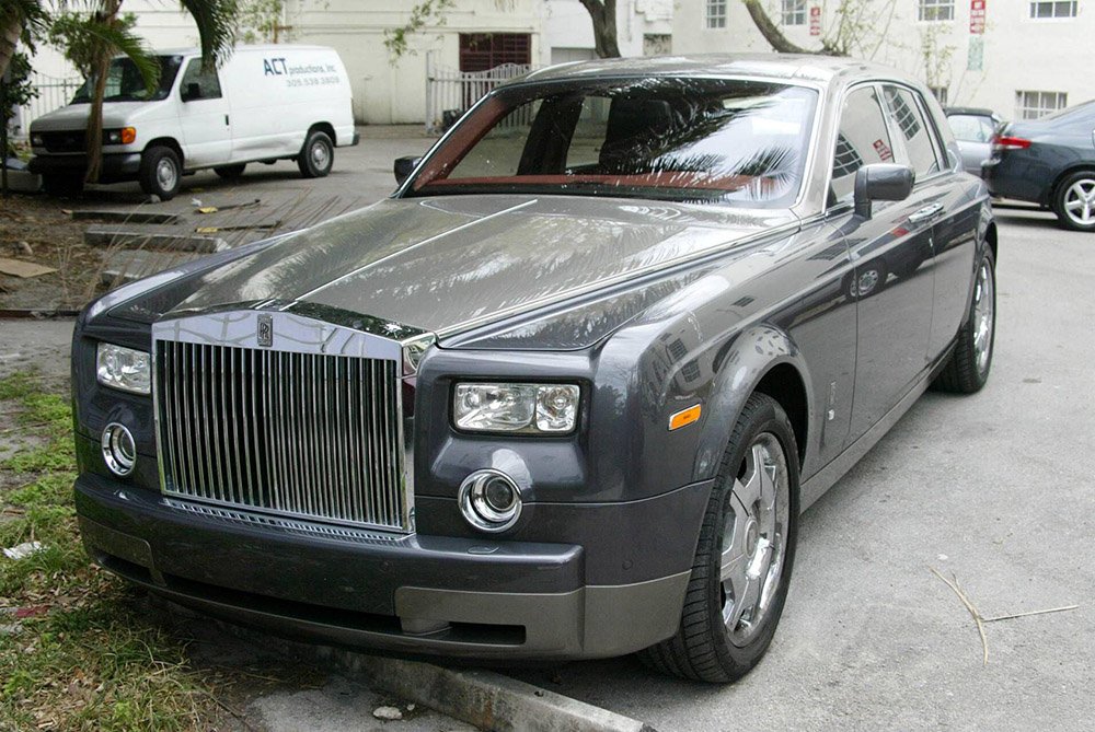 Why the Rolls-Royce Phantom Became the Daily Driver of Movie Stars — and Dictators