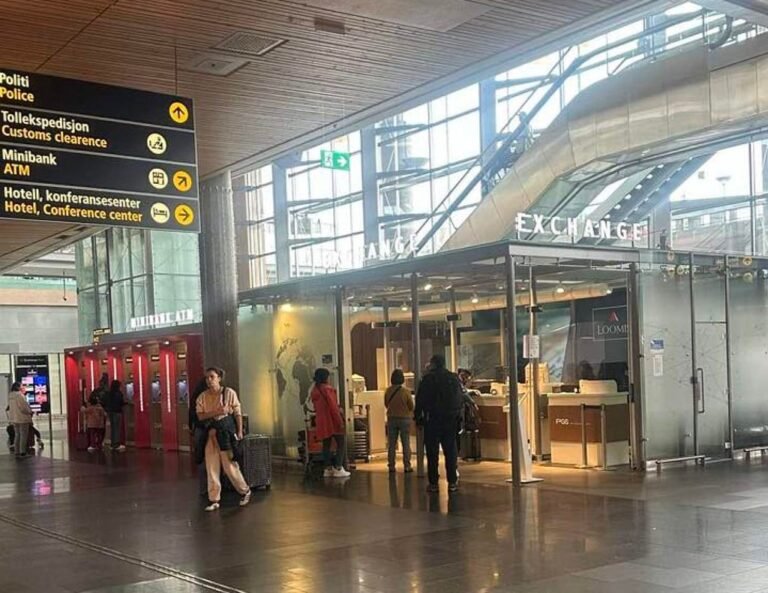 The foreign exchange counter at Oslo Gardermoen Airport that allegedly turned away Filipinos. Photo: Facebook/Gretchen Ho