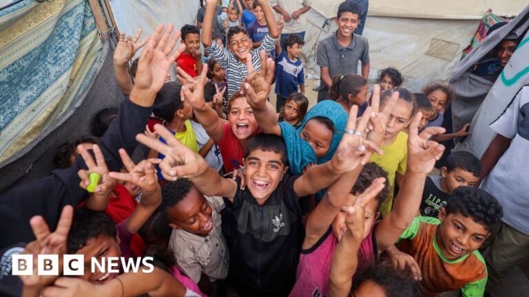 Palestinians celebrate ceasefire deal - but fear confronting grief