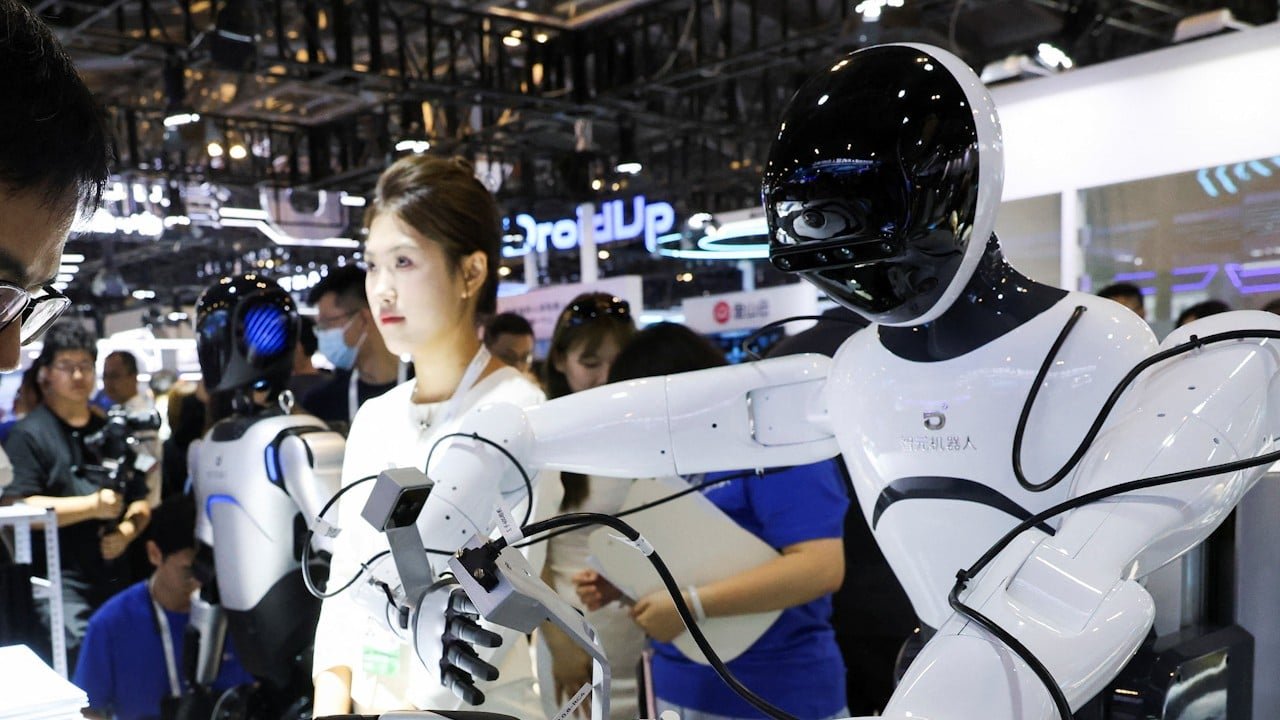 China hastens to break down Babel barrier with LLMs and wearable tech