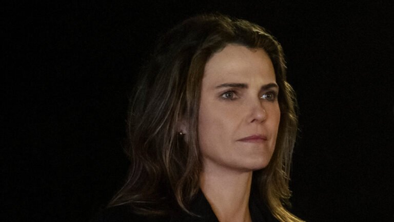 “It’s a Monumental Moment to Choose Yourself”: Keri Russell Breaks Down ‘The Diplomat’s’ “Contemplative” Season 3 Shift