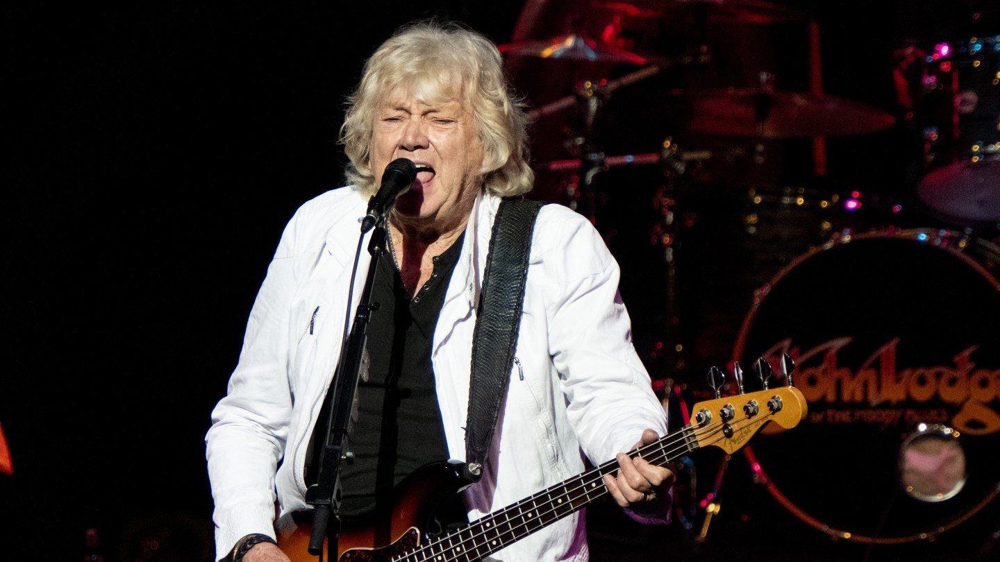 John Lodge, Longtime Moody Blues Bassist, Dies at 82