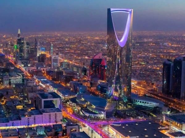 Saudi Arabia Abolishes ‘Kafeel’ System, Introduces New Premium Residency Law
