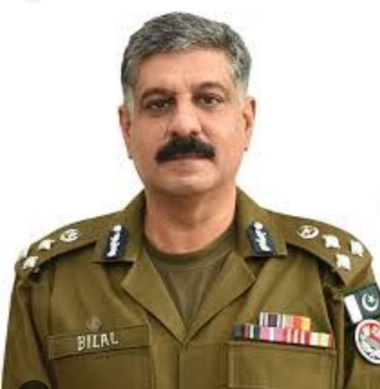 Lahore Police Arrest 83 in Crackdown on Environmental Polluters amid Anti-Smog Drive