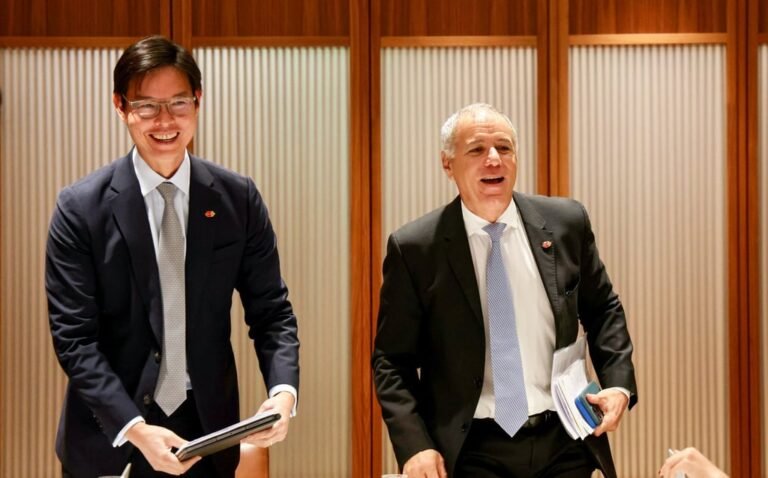 David Liao, left, HSBC’s co-CEO for Asia and the Middle East, and Georges Elhedery, HSBC group CEO, hold a press briefing on the privatisation plan. Photo: Jelly Tse
