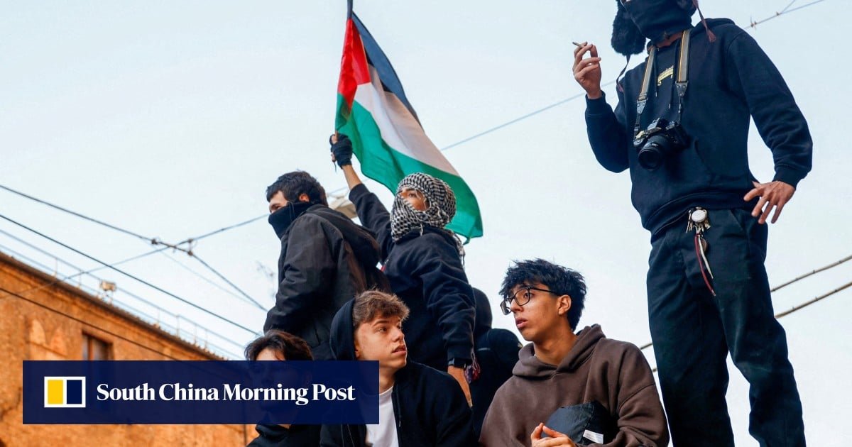Trump says Hamas ready for peace, Israel must stop bombing Gaza ‘immediately’