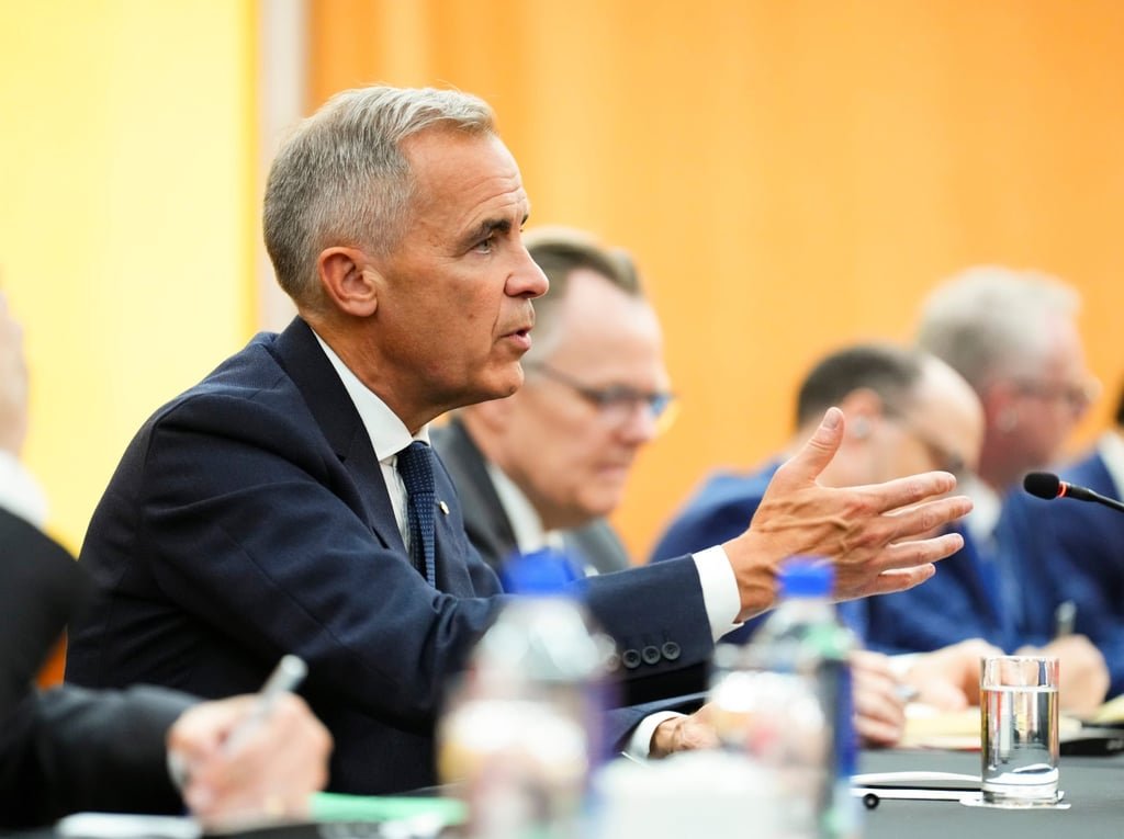 Canadian Prime Minister Mark Carney meets Chinese Premier Li Qiang (not in picture) on the margins of the UN General Assembly, in New York on September 23. Photo: AP