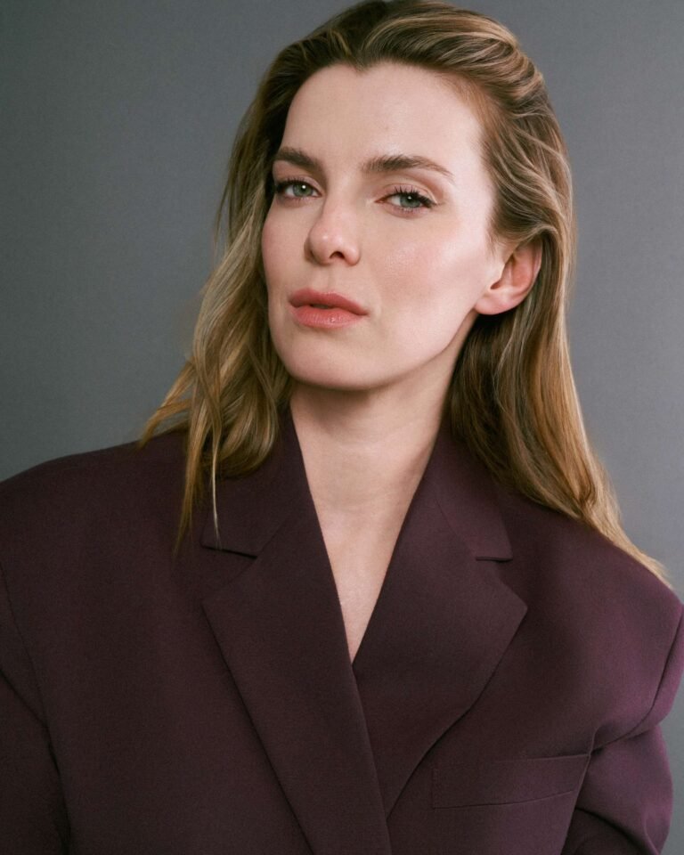 Dear Tilly Norwood: Some Blunt Advice, Actress to “Actress,” From Betty Gilpin