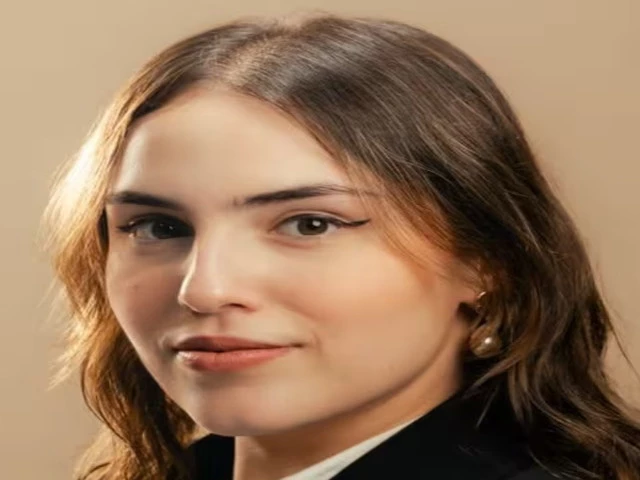 Lawyer Mahnoor leads fight against 'period tax' | The Express Tribune