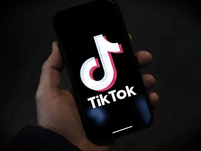 Multan jail officer arrested for allegedly sexually assaulting boy he met on TikTok | The Express Tribune