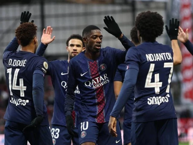 PSG regain Ligue 1 summit as Marseille downed by Lens | The Express Tribune