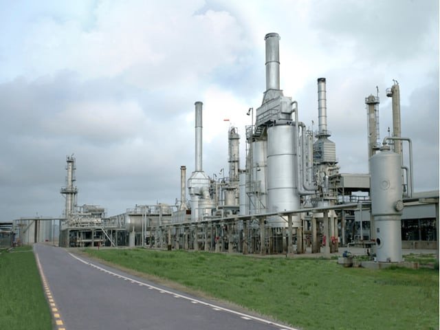 Refinery margins at 2-year high on diesel crunch | The Express Tribune