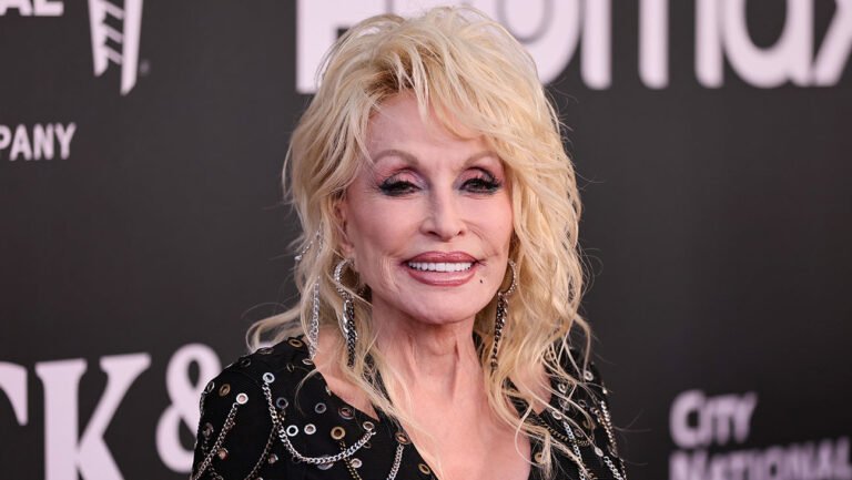 Dolly Parton Shares Message of Gratitude in Thanksgiving Video Following Health Challenges