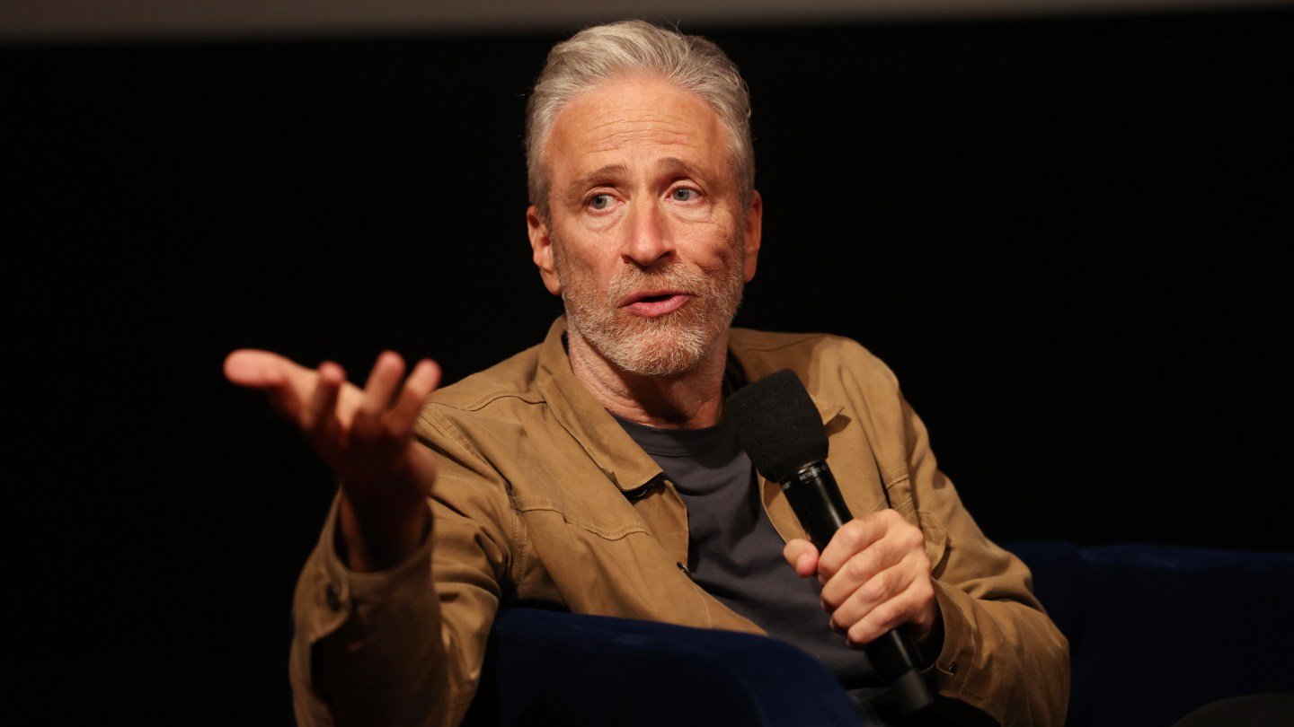 Jon Stewart on Entertainment-Conglomerate Management: “I Don’t Know That You Feel the Other Humans in the Room Anymore”