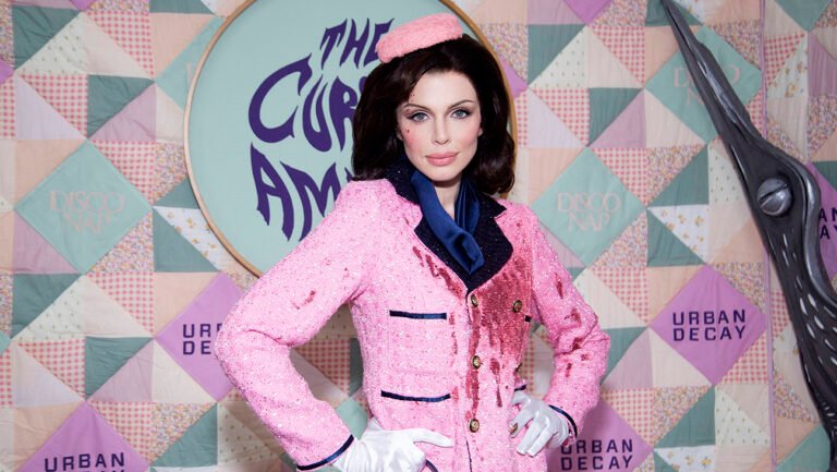 Julia Fox Defends “Tasteless” Bloody Jackie Kennedy Halloween Costume After Backlash