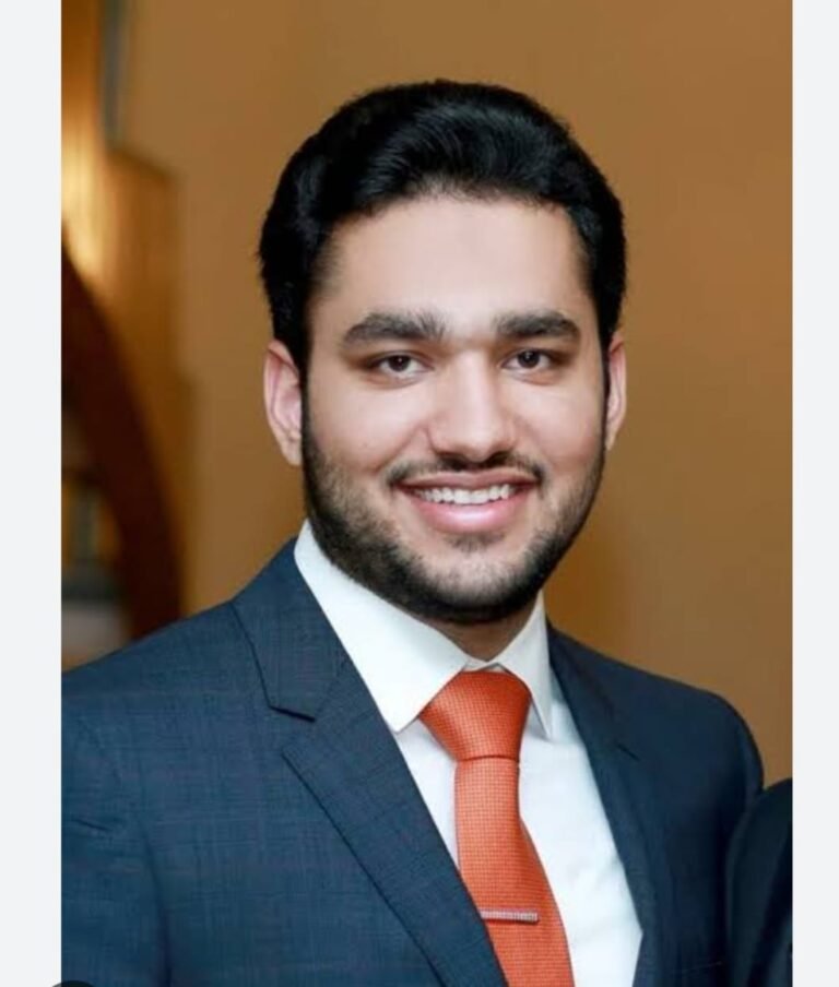 Minister Donates Computer Lab with 10 Modern Systems to Government School