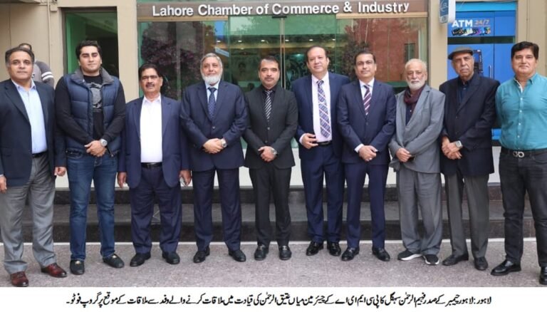 Pakistan’s Handmade Carpet Industry Struggles Amid Labour Shortages, High Costs