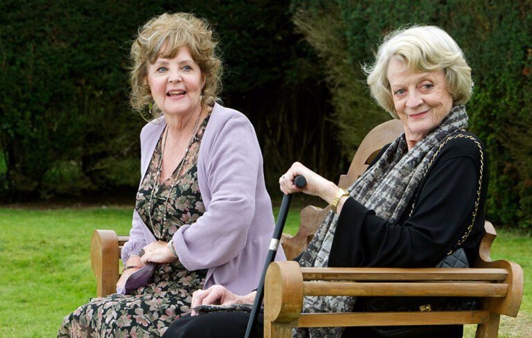 Pauline Collins, Star of ‘Shirley Valentine’ on Stage and Screen, Dies at 85