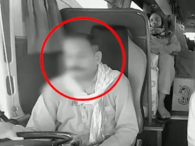 Caught on camera: Motorway police stop drowsy bus driver on M-5 | The Express Tribune