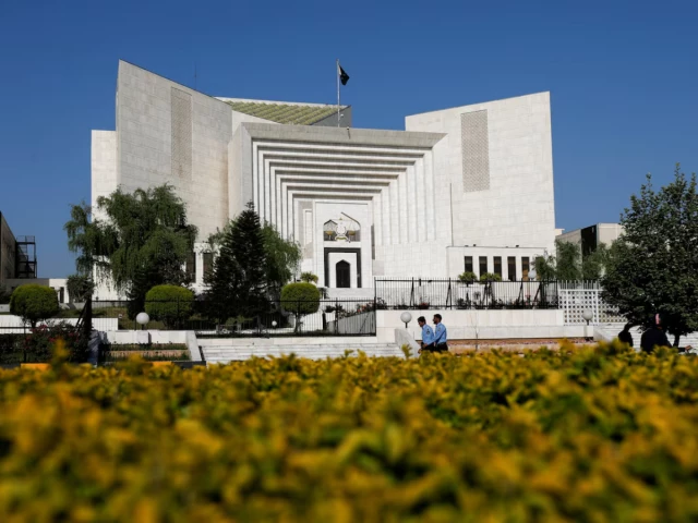 SC bureaucracy sees top-level reshuffle | The Express Tribune