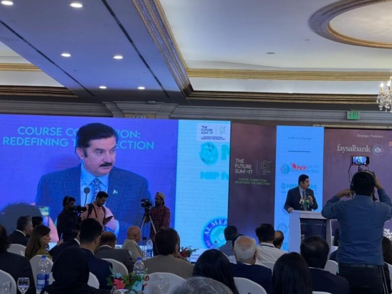 IMF staff deal reached, investment-led growth now priority: FinMin | The Express Tribune