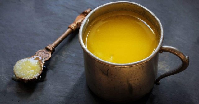 Government asks CCP to speed up probe into suspected ghee, cooking oil cartel | The Express Tribune
