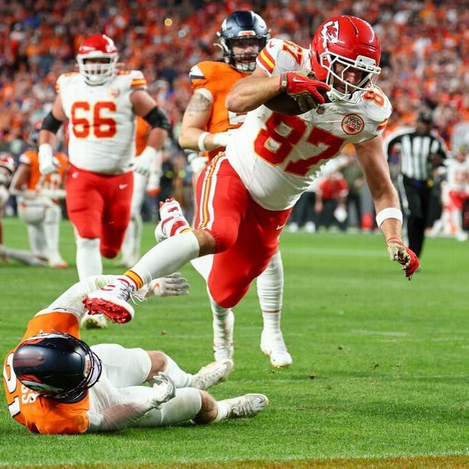 The Fate of Travis Kelce? Chiefs TE to wait on '26