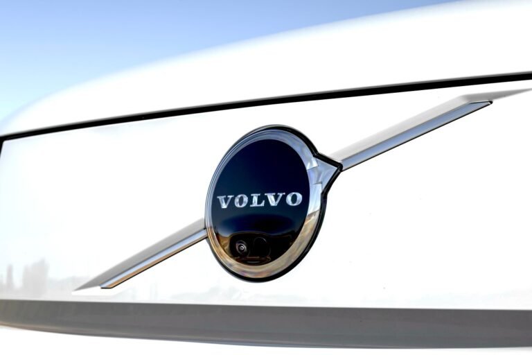 Luminar is fighting with its biggest customer as bankruptcy threat looms | TechCrunch