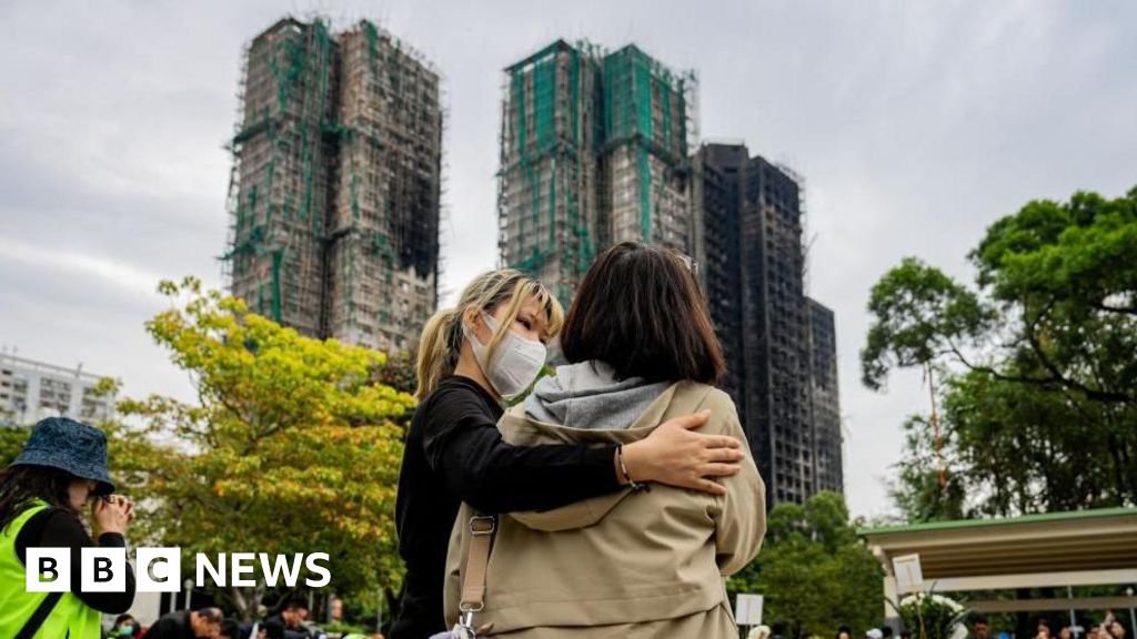 Hong Kong orders removal of scaffolding mesh after deadly blaze